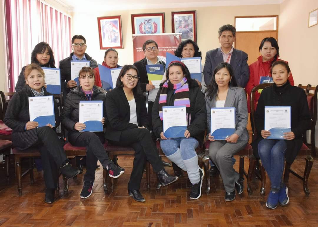 SEDES ORURO POSESIONÓ AL COMITÉ DEPARTAMENTAL DE VIGILANCIA DE MORTALIDAD PERINATAL Y NEONATAL