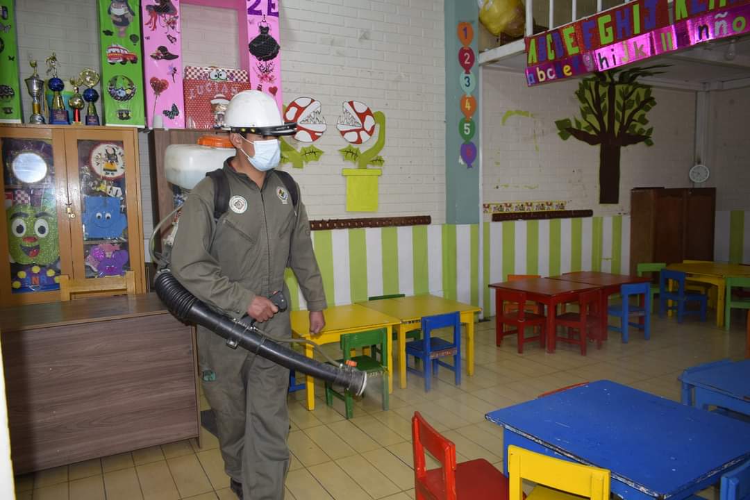 SEDES INICIA LA DESINFECCIÓN DE 240 UNIDADES EDUCATIVAS DEL MUNICIPIO DE ORURO