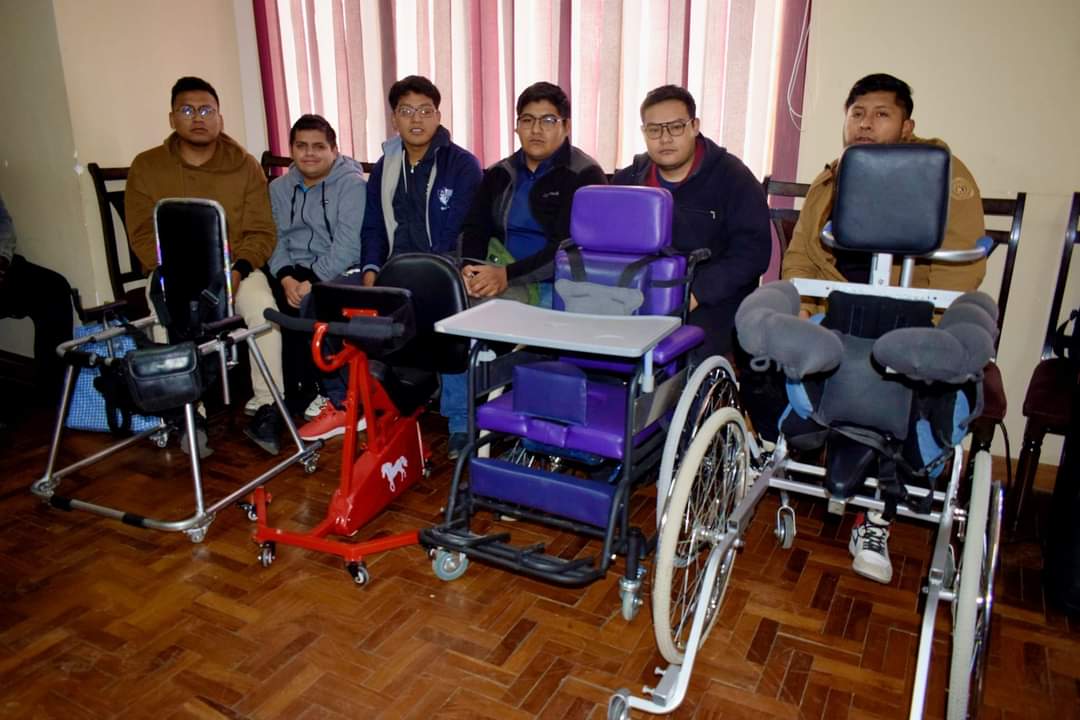 SEDES, FNI-UTO Y LABORATORIO DE ANÁLISIS CLÍNICO ESTELA ENTREGARON AYUDAS TÉCNICAS PERSONALIZADAS A NIÑOS CON DISCAPACIDAD